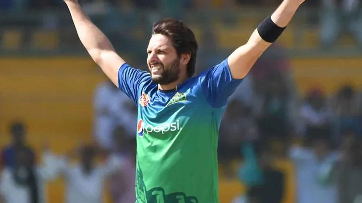 Shahid Afridi-misses-flight-to-sri-lanka-set-to-miss-his-teams-first-two-lpl-matches