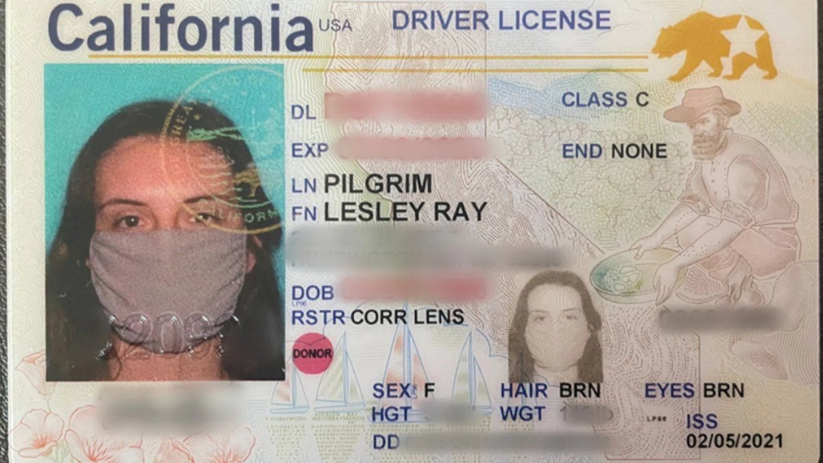 Woman gets driving license with photo having mask on, see photo
