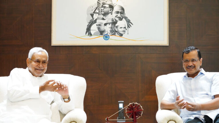 delhi-cm-arvind-kejriwal-and-nitish-kumar-meeting-over-have-lunch-together-know-about-discussion